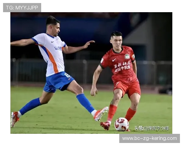 成都蓉城帅惟浩：中场传切策动射门，场上艺术与竞技的完美结合